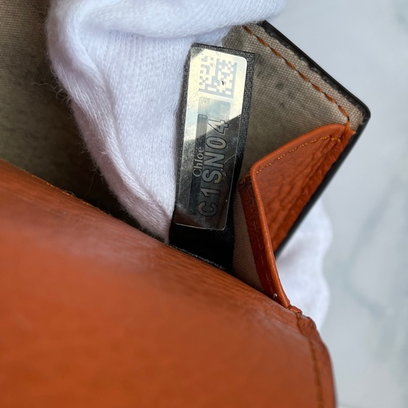 Sold! Chloe Alphabet Trifold Wallet Leather Mini Soft Ebony - Picture 10 of 16